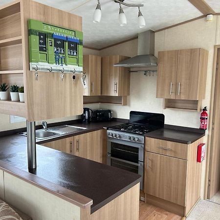 Sunny Escape Villa Selsey Luaran gambar